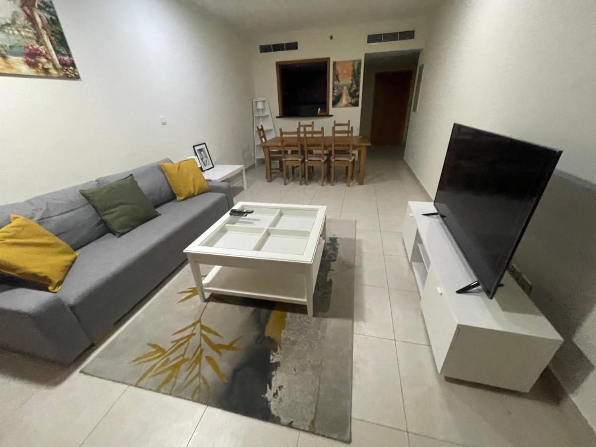 Metro Premium Location Spacious 2 Bedroom Apartment Right Next To The Metro Дубай Экстерьер фото